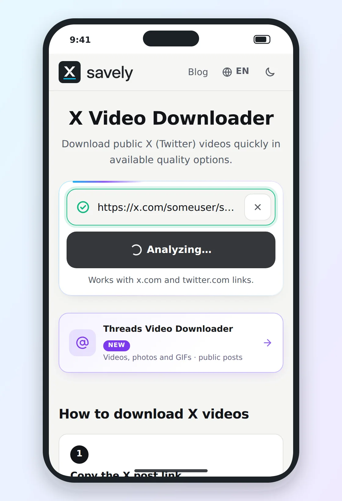 موقع Xsavely مفتوح في Safari والرابط مكتوب والبحث جارٍ